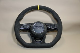 Перетяжка руля и подушки Ауди алькантарой с нулевой меткой